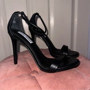 Steve Madden Strappy heels